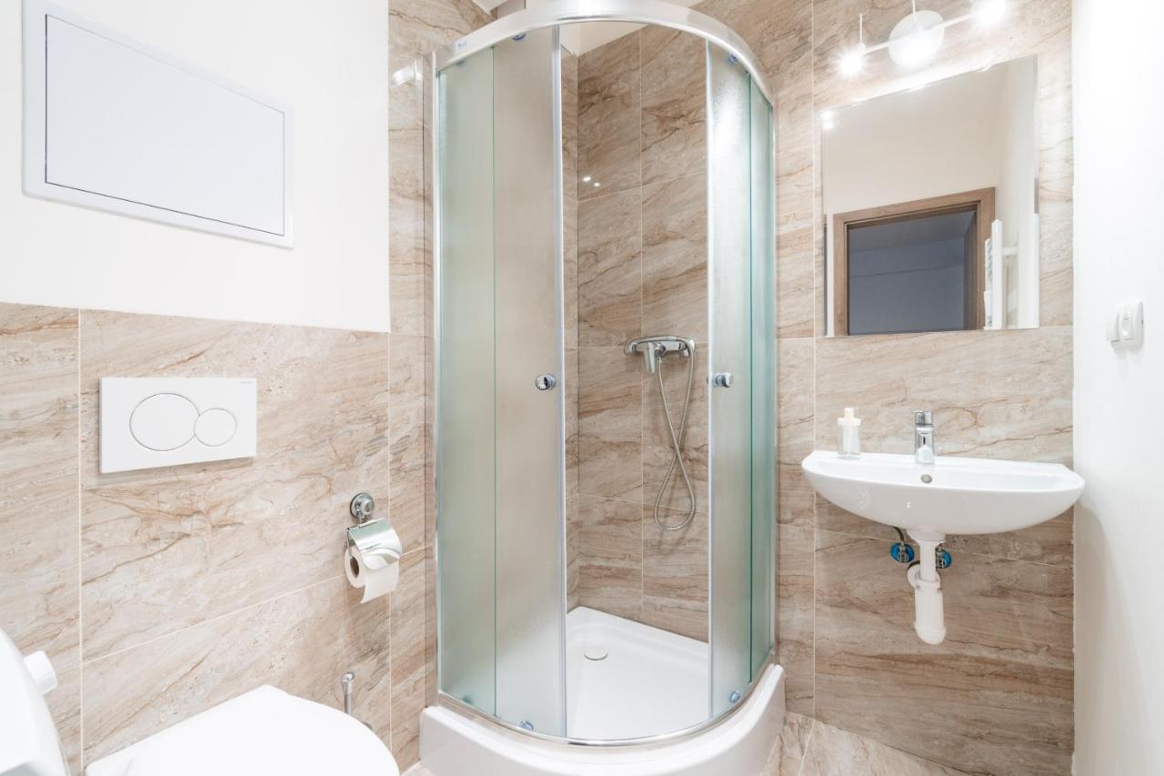 Brand New Studio Apartment # 42 In Brand New Building With Free Parking In The Center Prague Extérieur photo